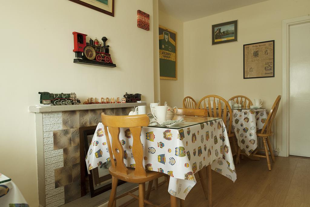 Railway Lodge Guest House Cill Airne Kültér fotó